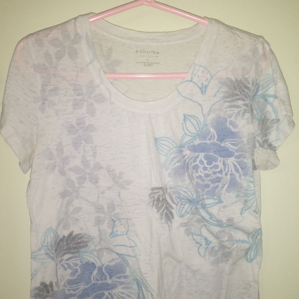Woman's Floral Sonoma Top